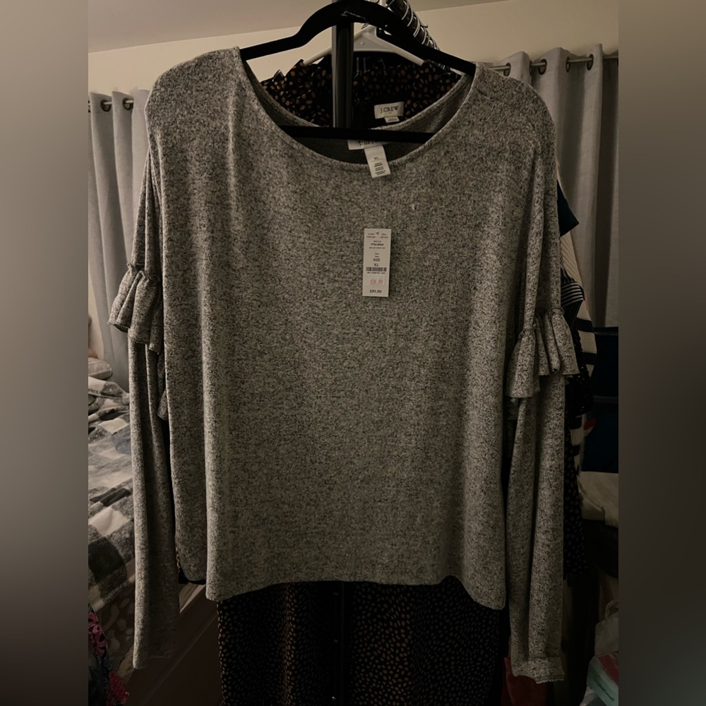 White House Black Market, Grey sweater, NWT, Size XL